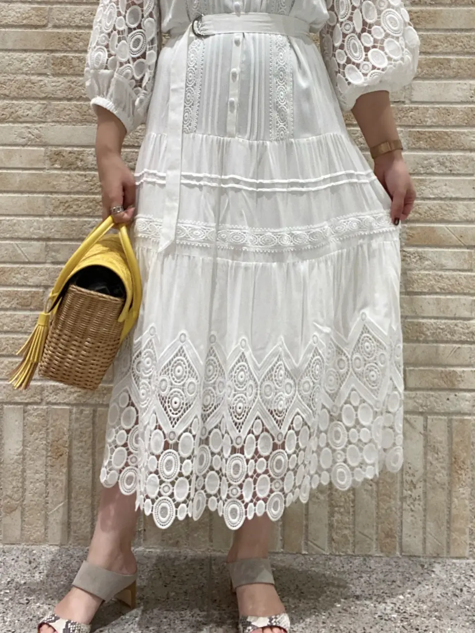 GRACE CONTINENTAL MOMOKO コーディネート画像