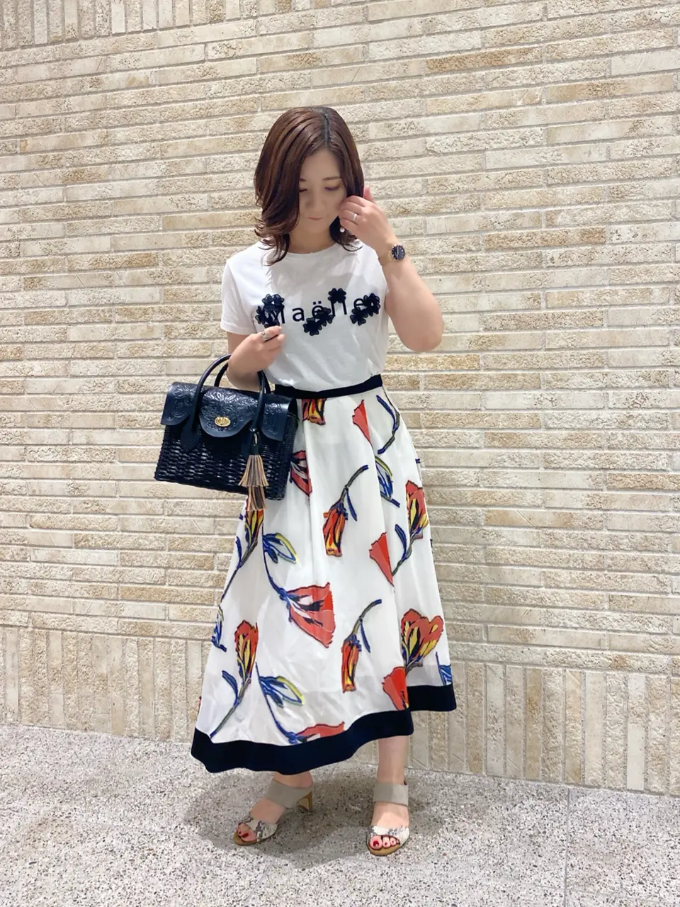 GRACE CONTINENTAL MOMOKO コーディネート画像