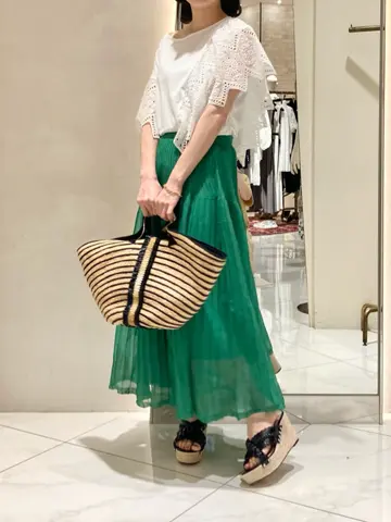 GRACE CONTINENTAL okunaka_desu コーディネート画像