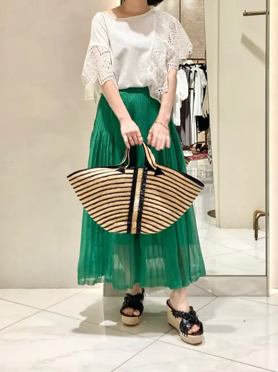 GRACE CONTINENTAL okunaka_desu コーディネート画像