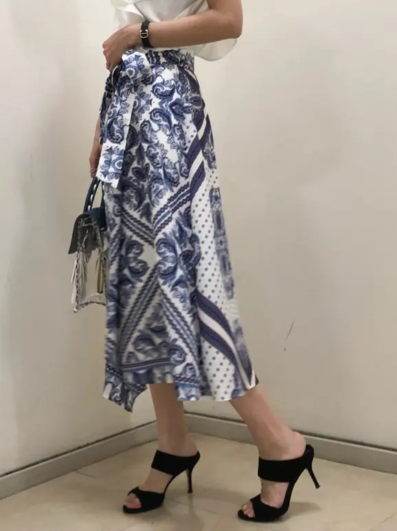 GRACE CONTINENTAL 亀田 未希 コーディネート画像