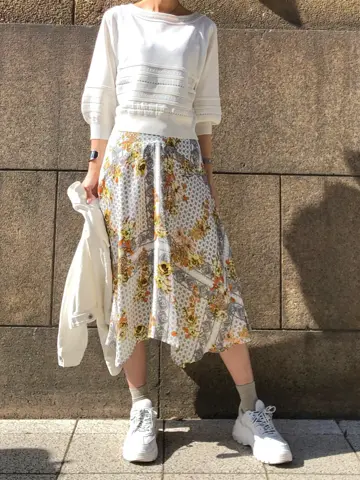 GRACE CONTINENTAL 亀田 未希 コーディネート画像