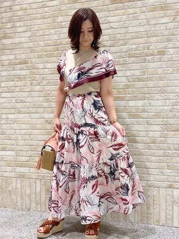 GRACE CONTINENTAL MOMOKO コーディネート画像