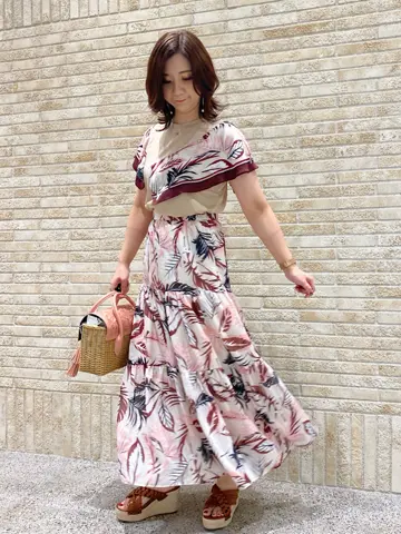 GRACE CONTINENTAL MOMOKO コーディネート画像