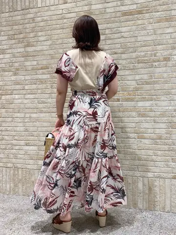 GRACE CONTINENTAL MOMOKO コーディネート画像