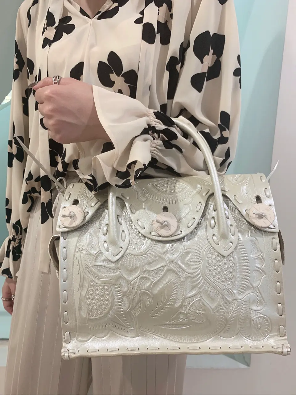 GRACE CONTINENTAL yoshi コーディネート画像