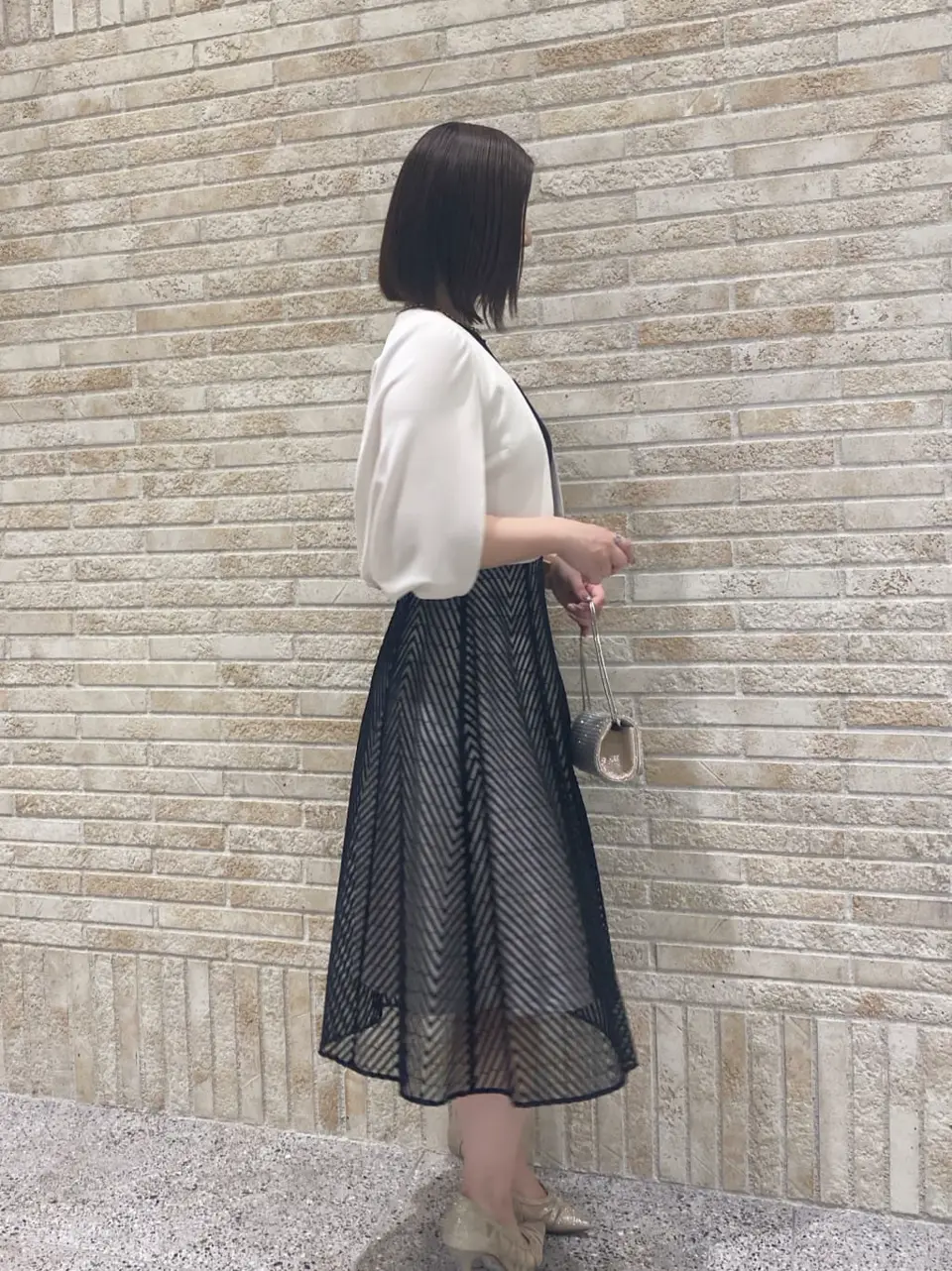 GRACE CONTINENTAL MOMOKO コーディネート画像