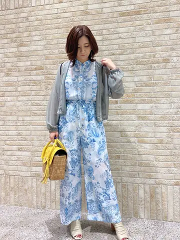 GRACE CONTINENTAL MOMOKO コーディネート画像