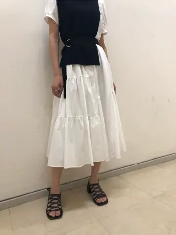 GRACE CONTINENTAL 亀田 未希 コーディネート画像