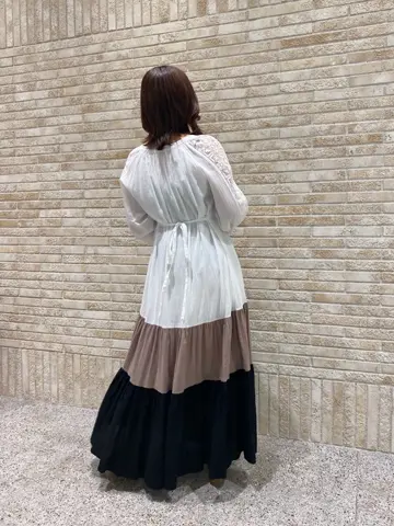 GRACE CONTINENTAL MOMOKO コーディネート画像