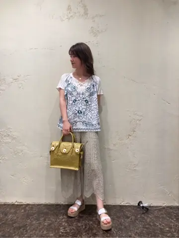 GRACE CONTINENTAL ebata. コーディネート画像