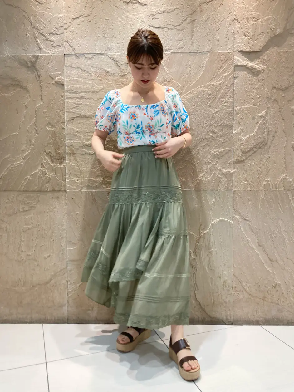 GRACE CONTINENTAL ebata. コーディネート画像