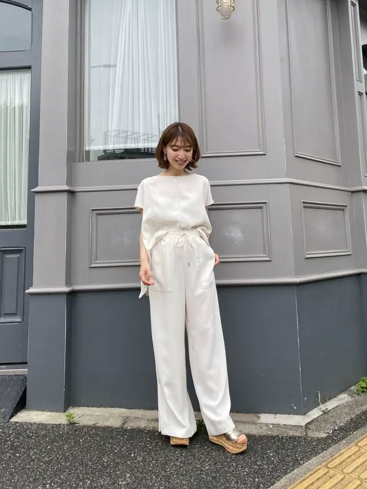 GRACE CONTINENTAL 青木育日 コーディネート画像