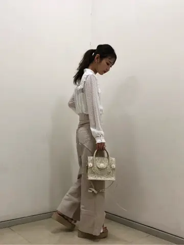 GRACE CONTINENTAL 加藤   恵理奈 コーディネート画像