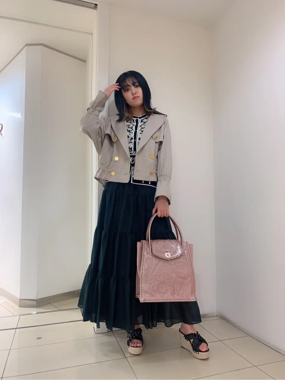 GRACE CONTINENTAL yoshi コーディネート画像