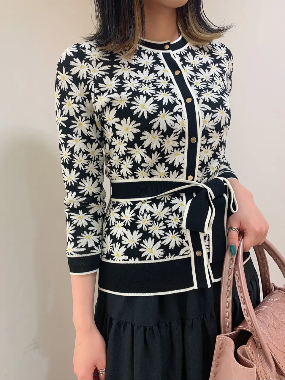 GRACE CONTINENTAL yoshi コーディネート画像