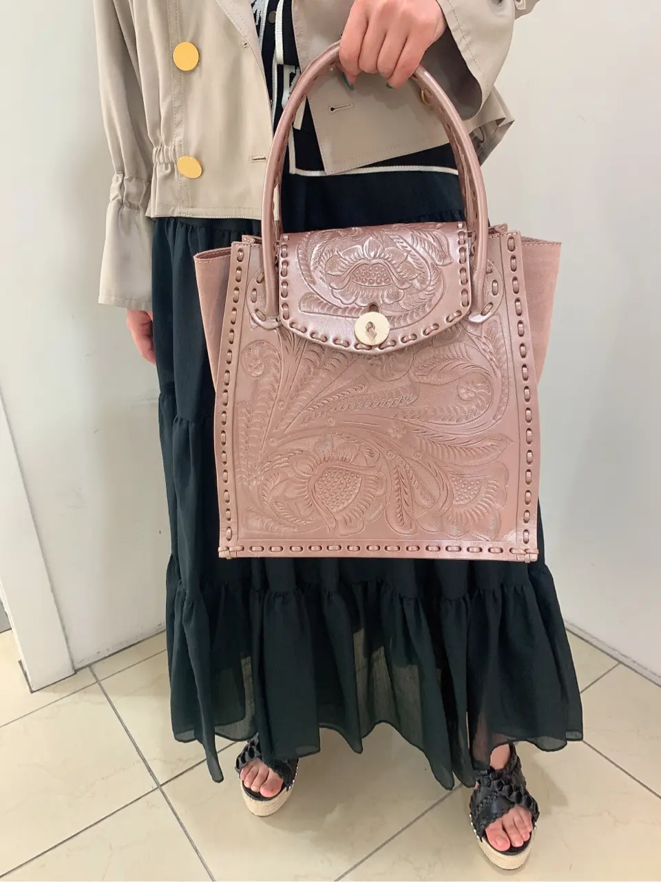 GRACE CONTINENTAL yoshi コーディネート画像