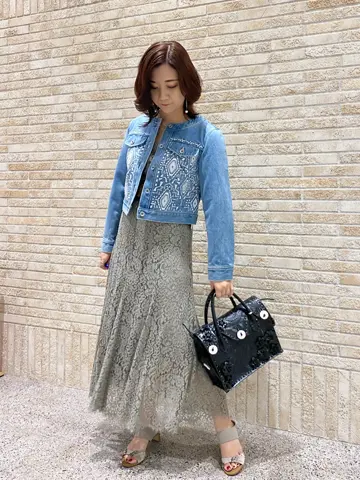 GRACE CONTINENTAL MOMOKO コーディネート画像