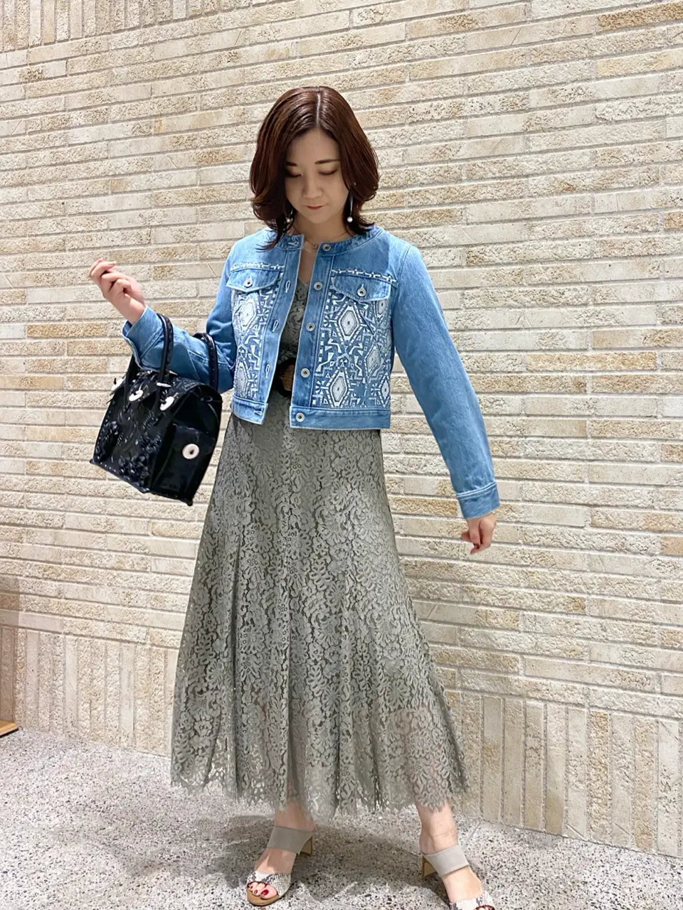 GRACE CONTINENTAL MOMOKO コーディネート画像