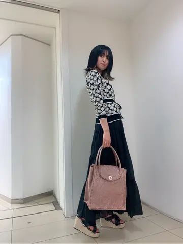 GRACE CONTINENTAL yoshi コーディネート画像