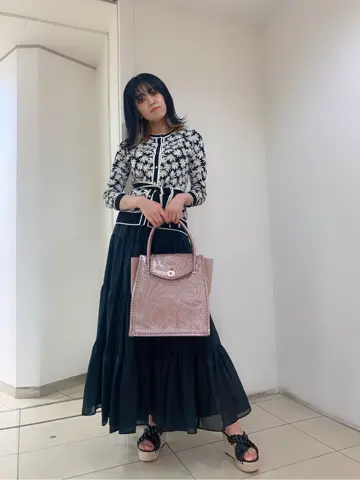 GRACE CONTINENTAL yoshi コーディネート画像