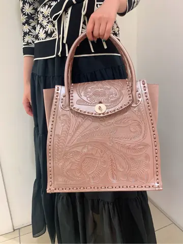 GRACE CONTINENTAL yoshi コーディネート画像