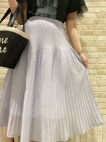 GRACE CONTINENTAL MOMOKO コーディネート画像