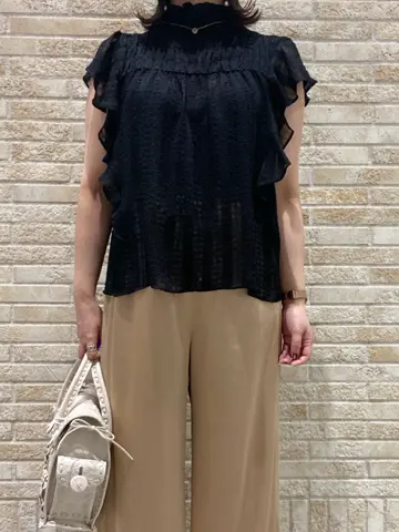 GRACE CONTINENTAL MOMOKO コーディネート画像