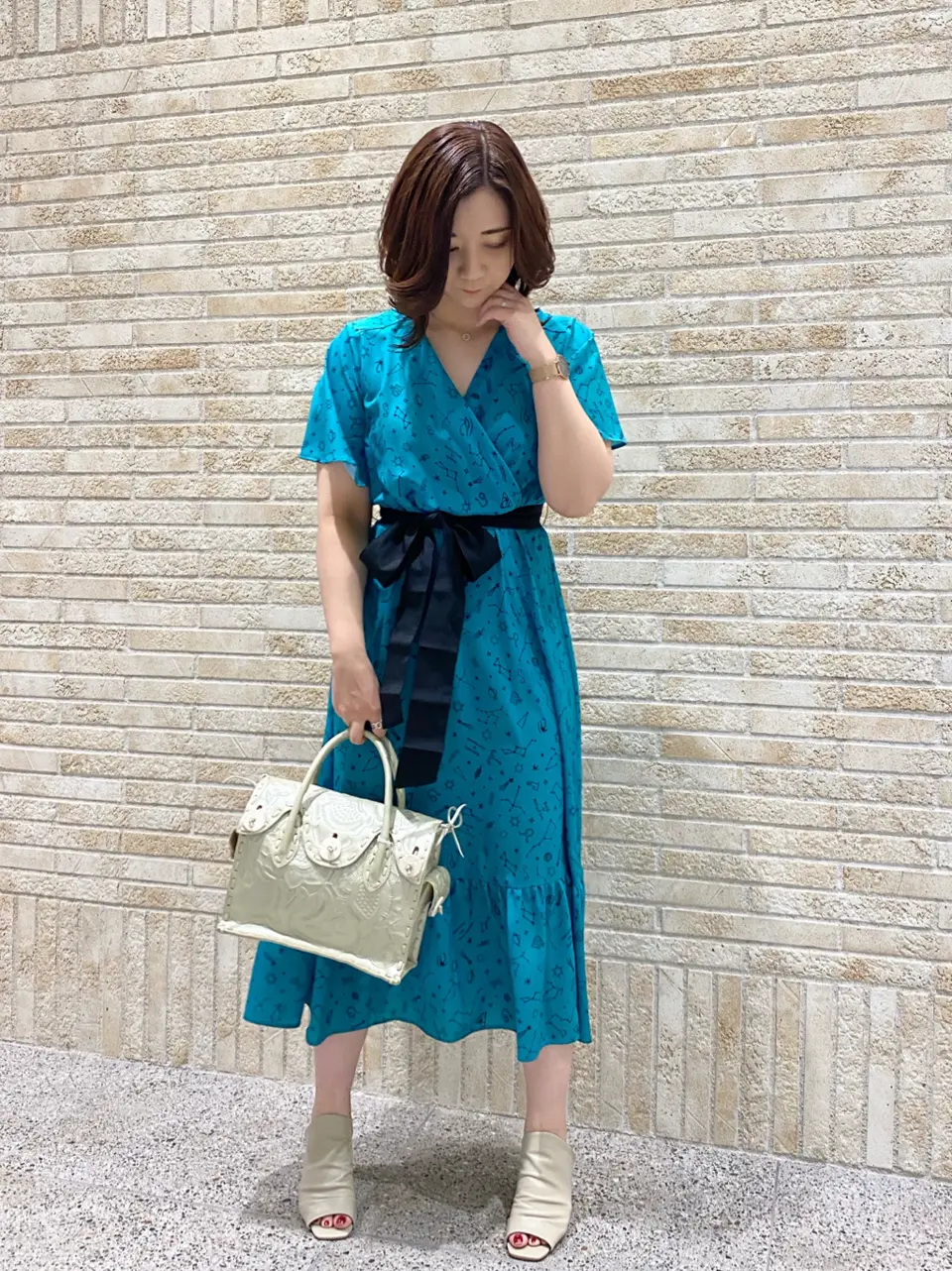 GRACE CONTINENTAL MOMOKO コーディネート画像