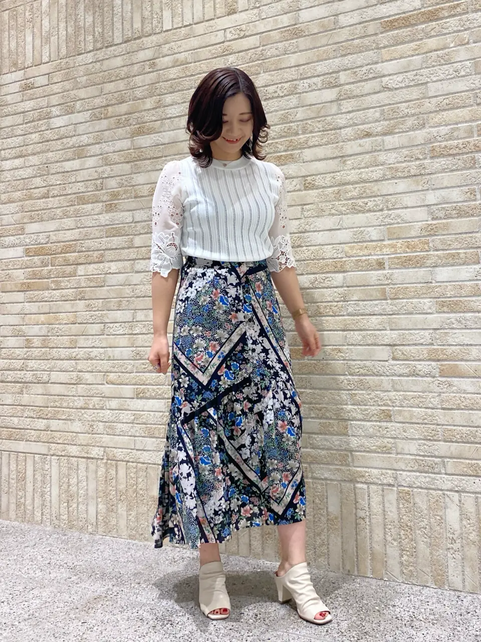 GRACE CONTINENTAL MOMOKO コーディネート画像