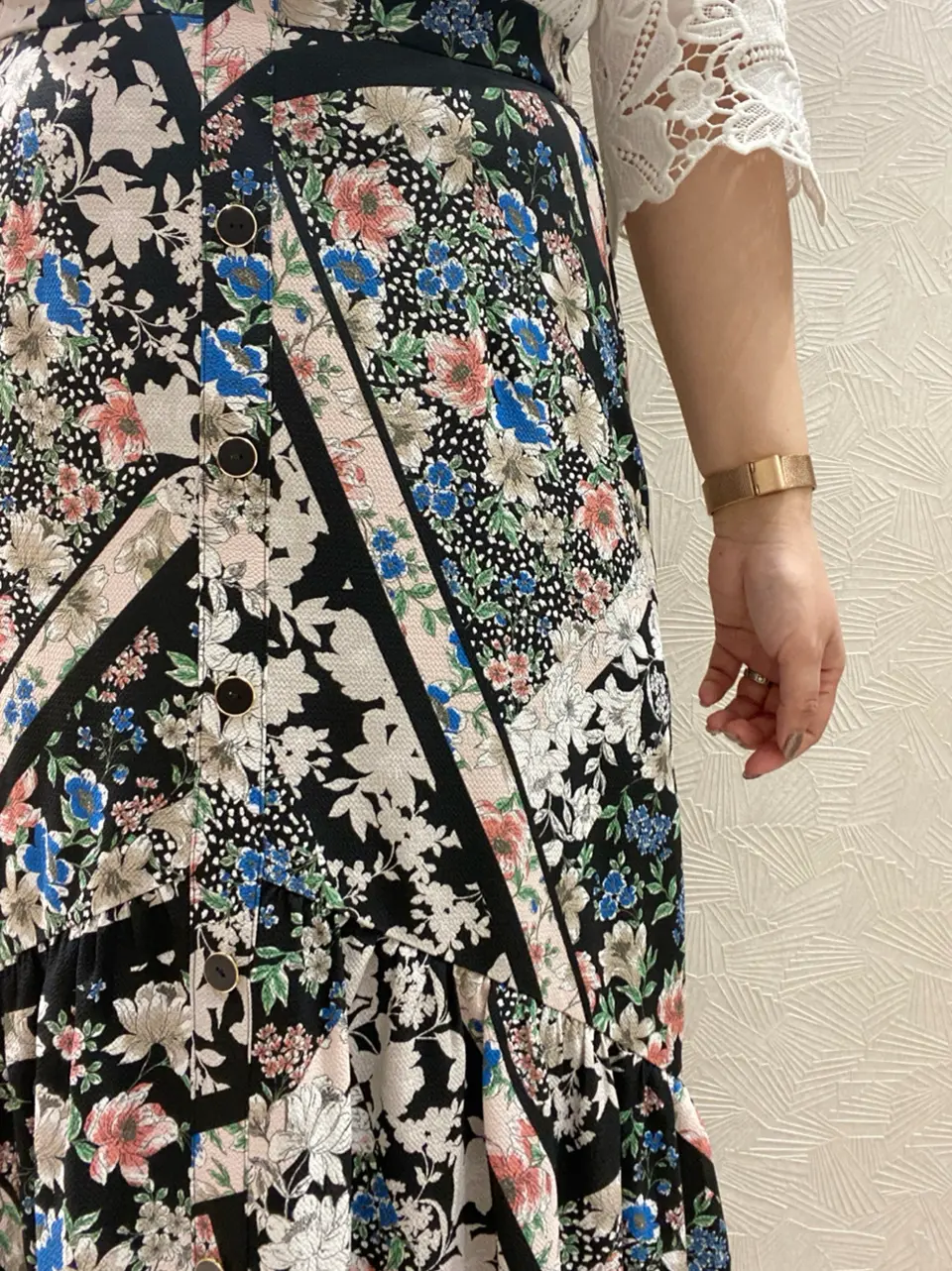 GRACE CONTINENTAL MOMOKO コーディネート画像