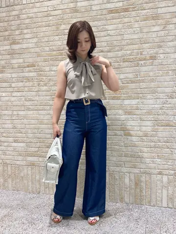 GRACE CONTINENTAL MOMOKO コーディネート画像