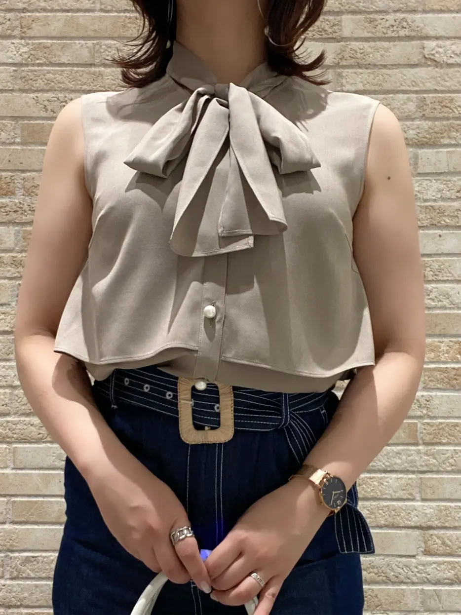 GRACE CONTINENTAL MOMOKO コーディネート画像