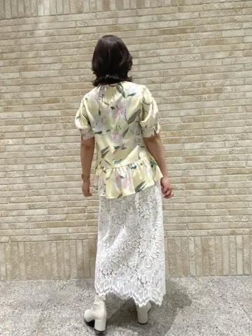 GRACE CONTINENTAL MOMOKO コーディネート画像