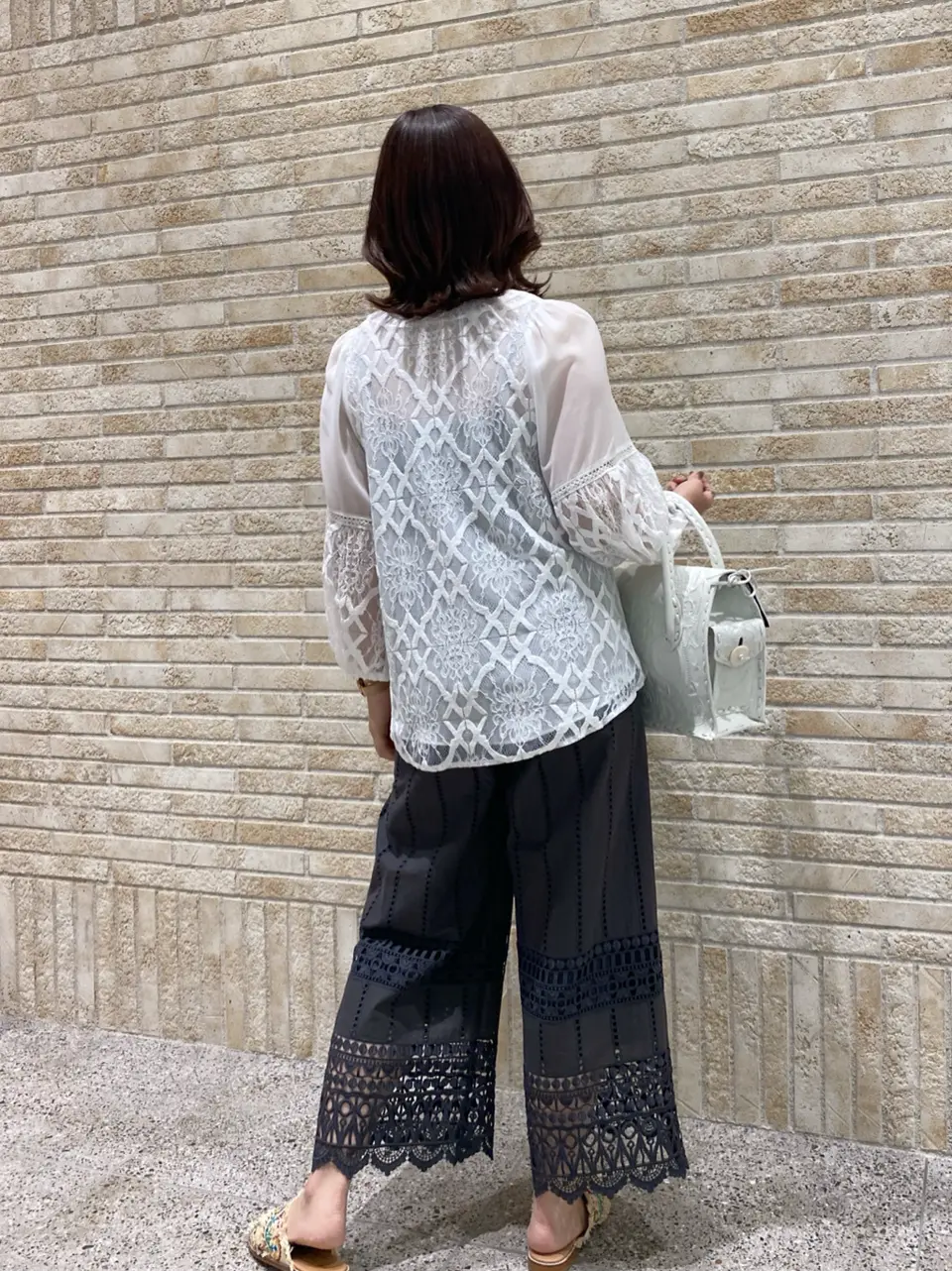 GRACE CONTINENTAL MOMOKO コーディネート画像