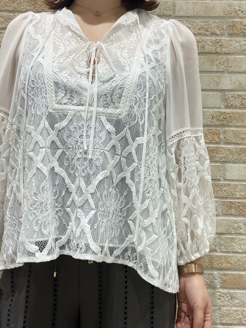 GRACE CONTINENTAL MOMOKO コーディネート画像