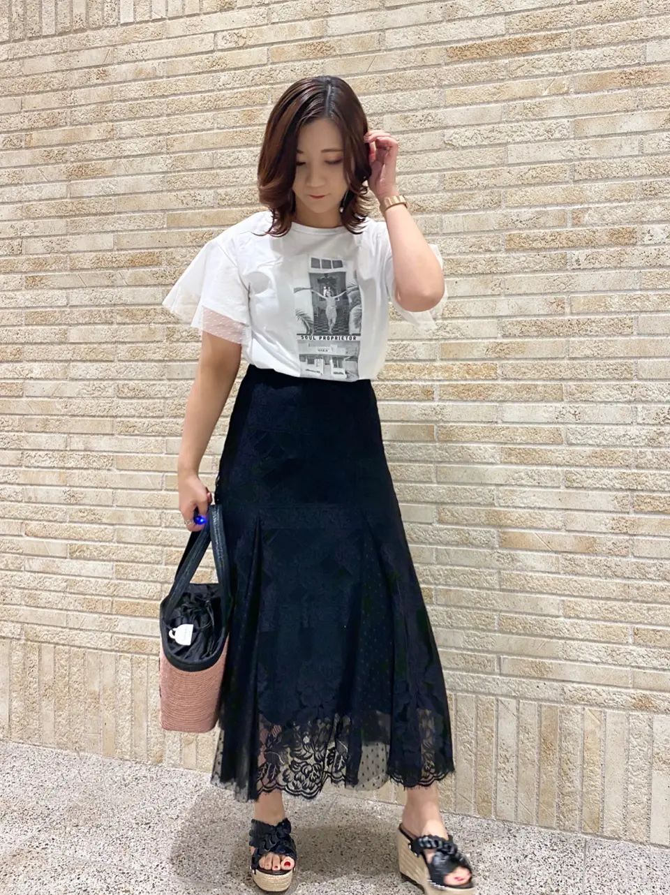 GRACE CONTINENTAL MOMOKO コーディネート画像