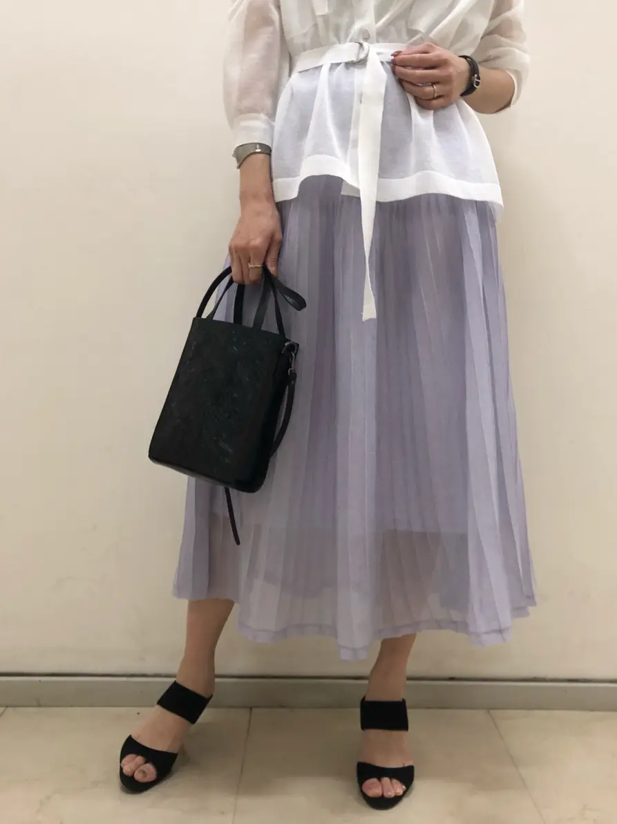 GRACE CONTINENTAL 亀田 未希 コーディネート画像