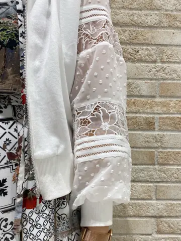 GRACE CONTINENTAL MOMOKO コーディネート画像