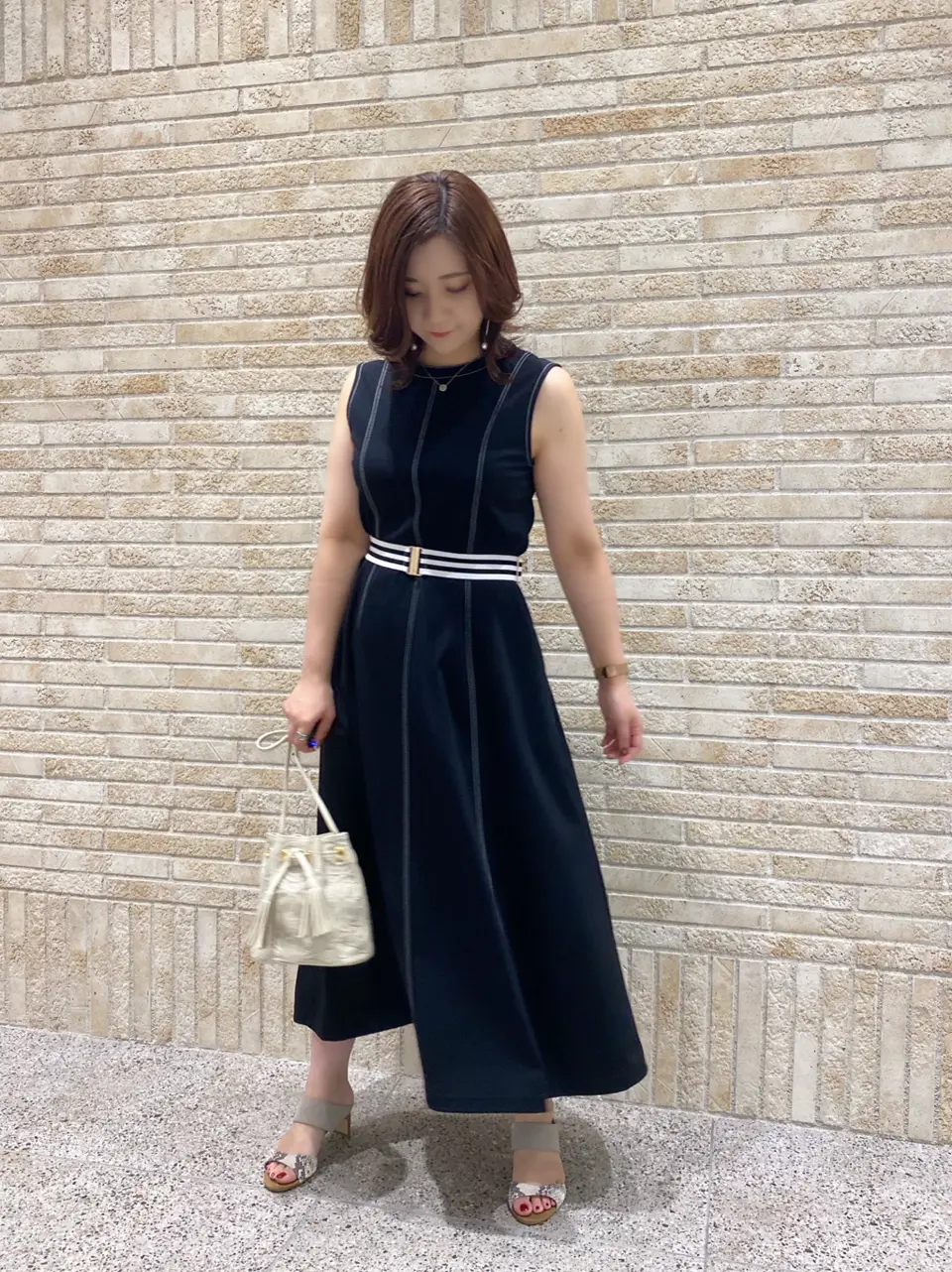 GRACE CONTINENTAL MOMOKO コーディネート画像