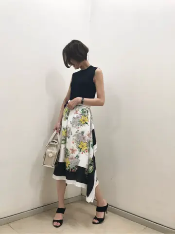 GRACE CONTINENTAL 亀田 未希 コーディネート画像