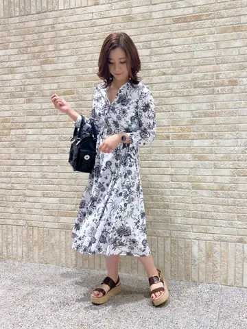 GRACE CONTINENTAL MOMOKO コーディネート画像