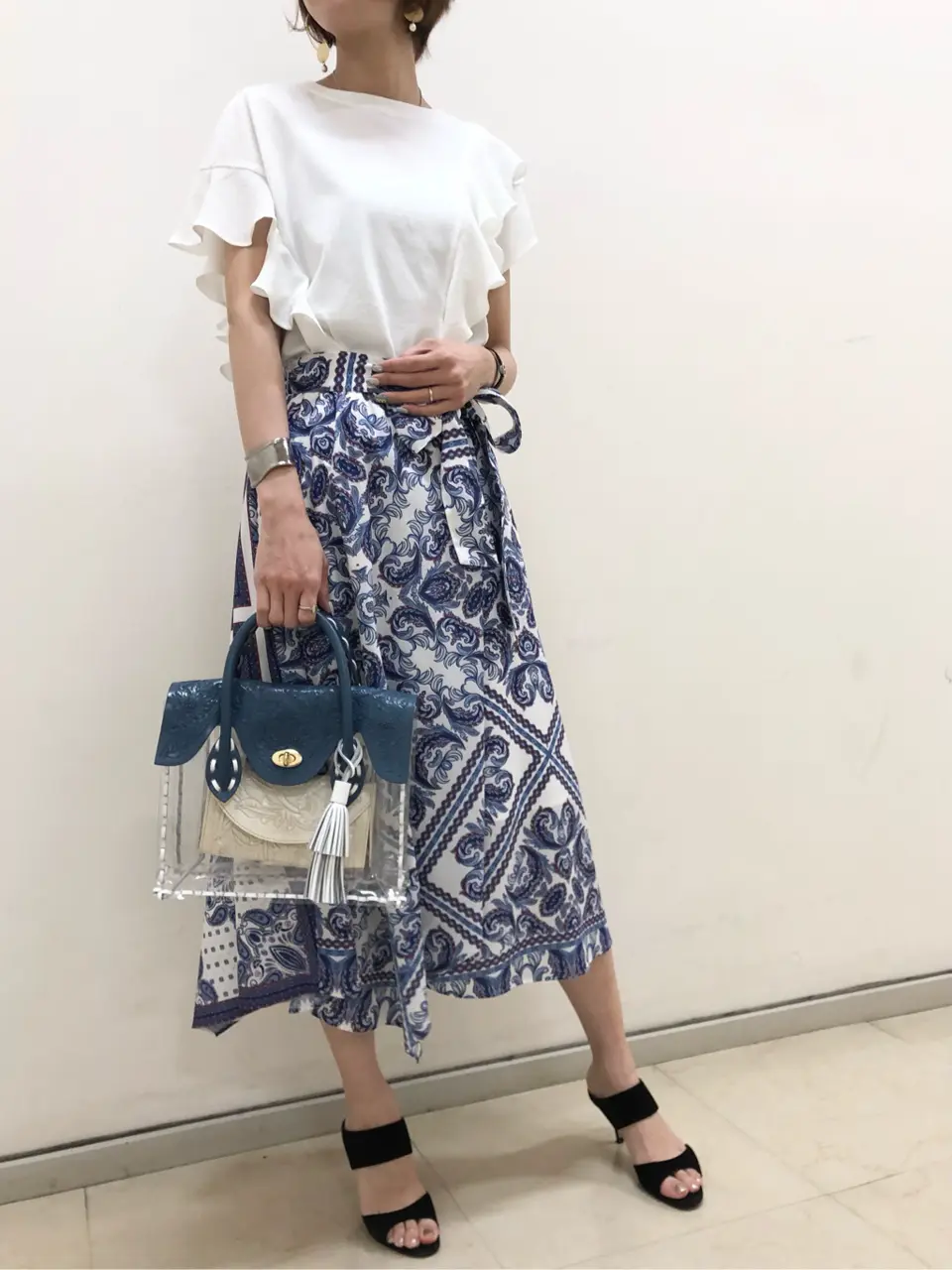 GRACE CONTINENTAL 亀田 未希 コーディネート画像