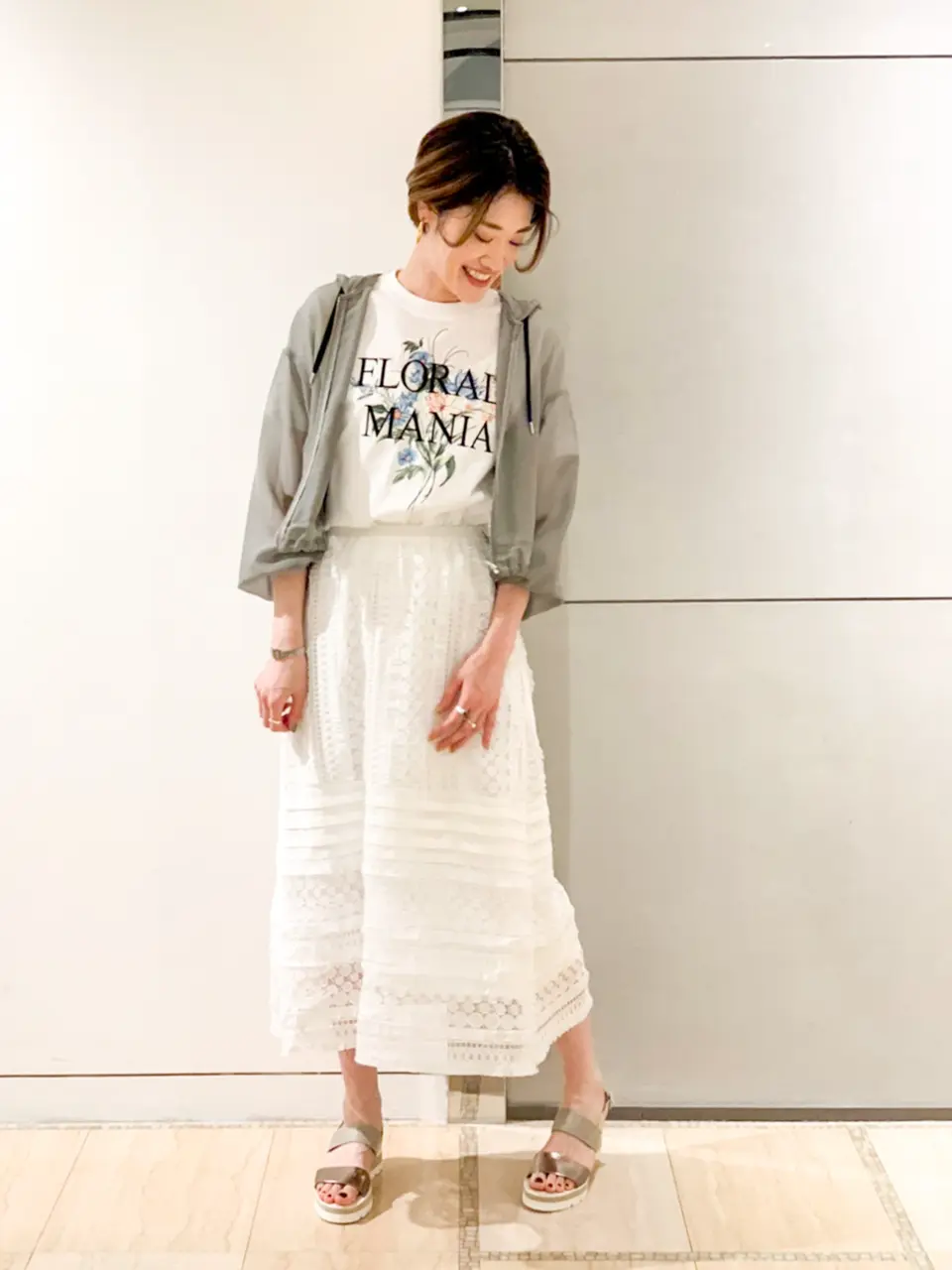 GRACE CONTINENTAL 今野　志保 コーディネート画像