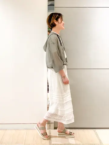 GRACE CONTINENTAL 今野　志保 コーディネート画像