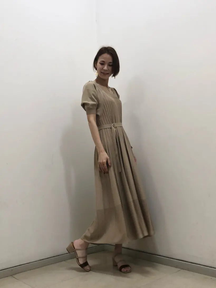 GRACE CONTINENTAL 亀田 未希 コーディネート画像