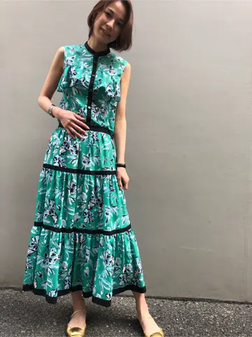 GRACE CONTINENTAL 亀田 未希 コーディネート画像