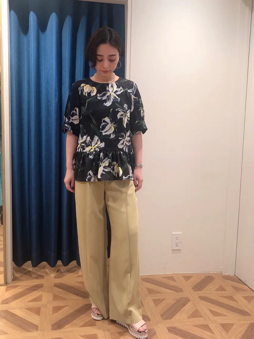 GRACE CONTINENTAL 西村　友花 コーディネート画像