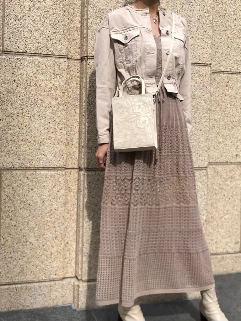 GRACE CONTINENTAL 亀田 未希 コーディネート画像