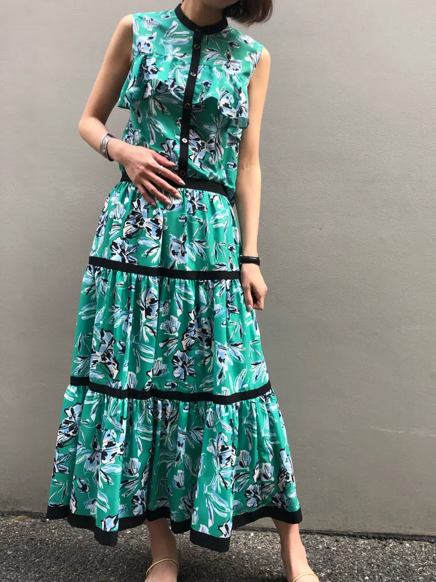 GRACE CONTINENTAL 亀田 未希 コーディネート画像